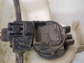 Бачок омывателя, Toyota RAV 4 2010-2016
