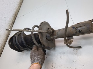 Амортизатор подвески правый передний, Toyota Celica 1999-2002