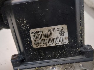 Блок АБС, насос (ABS, ESP, ASR), ориг. номер 4B0614517J, Volkswagen Passat 2000-2005