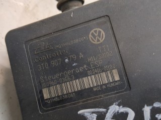 Блок АБС, насос (ABS, ESP, ASR), ориг. номер 3T0614517A, Skoda Superb 2008-2013