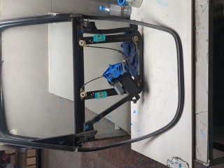 Стеклоподъемник электрический правый задний, ориг. номер 7L0839462D, Volkswagen Touareg 2002-2007