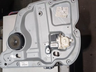 Стеклоподъемник электрический правый задний Volkswagen Touran 2006-2010