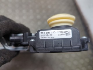 Стеклоподъемник электрический левый передний, ориг. номер 698200F020, Toyota Verso 2012-2016