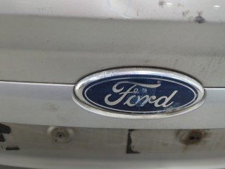 Крышка (дверь) багажника, Ford Focus 2004-2008