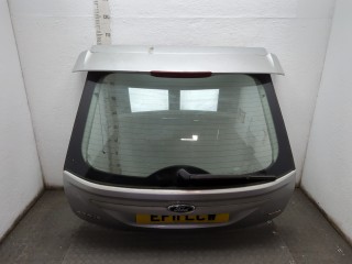 Крышка (дверь) багажника Ford Focus 2007-2011