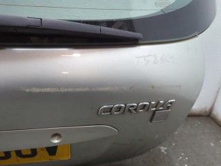 Крышка (дверь) багажника, Toyota Corolla 2002-2007