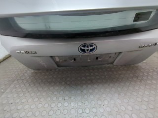 Крышка (дверь) багажника, Toyota Prius 2015-2019