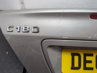 Крышка (дверь) багажника, Mercedes C W203 2000-2004