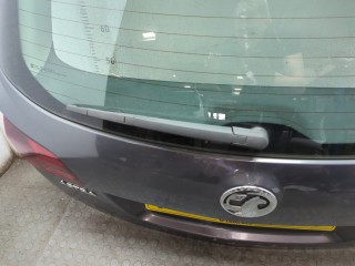 Крышка (дверь) багажника, Opel Astra 2006-2014