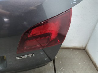 Крышка (дверь) багажника, Opel Astra 2006-2014