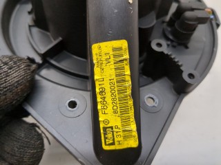 Двигатель отопителя (моторчик печки), ориг. номер 8D2820021, Volkswagen Passat 1996-2001