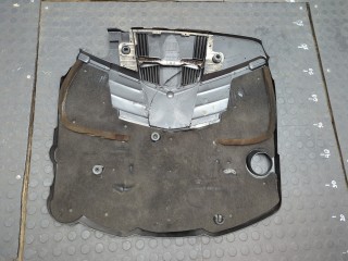Накладка декоративная на ДВС, ориг. номер A6420101867, Mercedes C W204 2007-2011