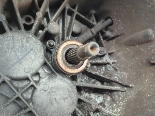 КПП 5-ст.мех. (МКПП), ориг. номер 8200398674, Nissan Primastar 2002-2006