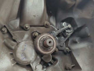 КПП 5-ст.мех. (МКПП), ориг. номер 7701717738, Renault Clio 2003-2013