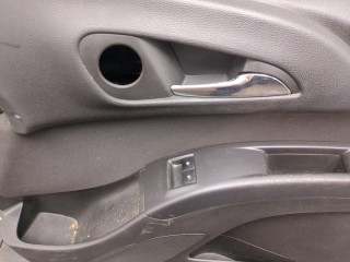 Замок двери правый передний, ориг. номер 13258278, Opel Meriva 2010-2014