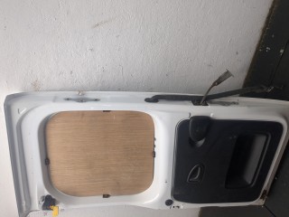 Замок двери левый задний, ориг. номер 4407142, 93867687, Opel Vivaro 2014-2019