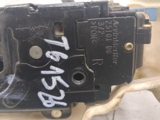 Замок двери правый передний, ориг. номер 3D2837016S, Volkswagen Golf 1997-2006