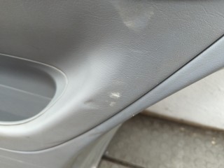 Замок двери правый задний Mercedes ML W163 2001-2005