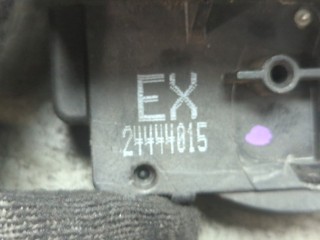 Замок двери левый передний, ориг. номер 24444015, Opel Zafira 2003-2006