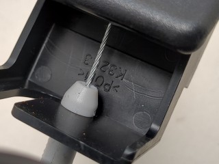 Ручка открывания капота, ориг. номер B0J856720, Mazda 3 (BP) 2019-2026
