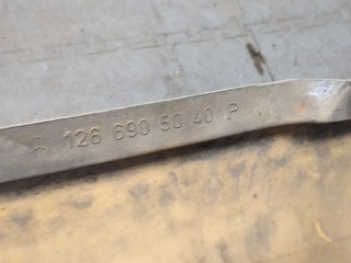Накладка на порог правая передняя, ориг. номер A1266905040, Mercedes S-Класс 1985-1991