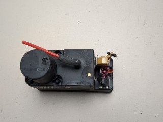Компрессор центрального замка, ориг. номер 4A0862257J, Audi A4 1994-1997