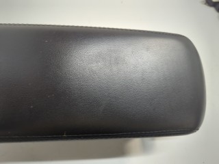 Подлокотник левый передний, ориг. номер 20914836, Chevrolet Volt 2010-2015