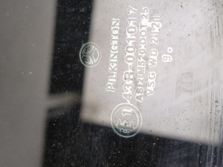 Стекло форточки двери правое заднее, ориг. номер A2207300820, Mercedes S W220 1998-2002