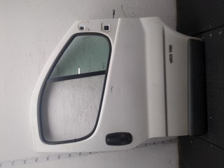 Стекло форточки двери правое переднее, Renault Trafic 2006-2014