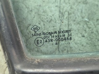 Стекло форточки двери правое переднее, ориг. номер 7700351164, Renault Master 2003-2010
