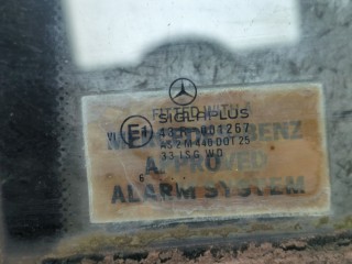 Стекло форточки двери левое заднее, ориг. номер A1407302120, Mercedes S-Класс 1996-1998