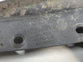 Брызговик левый передний, Volvo XC60 2008-2013