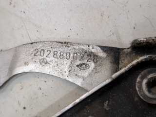 Петля капота правая, Mercedes C W202 1997-2001