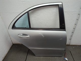 Дверь боковая (легковая) правая задняя Mercedes C W203 2004-2008
