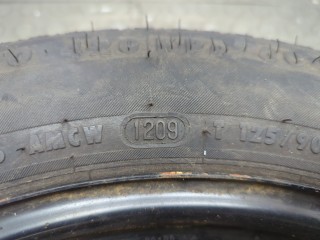 Колесо запасное (таблетка), ориг. номер A2044000302, Mercedes C W204 2007-2011