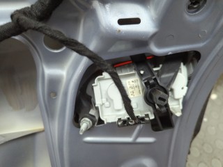 Замок багажника, ориг. номер 8P4827505C, Audi A4 2000-2006