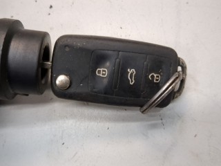 Замок зажигания, ориг. номер 4B0905851Q, 107905855KL, Skoda Fabia 2010-2014