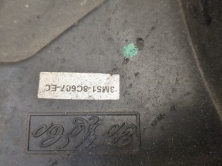 Вентилятор радиатора, ориг. номер 3M518C607EC, 1344539, Ford Focus 2001-2005