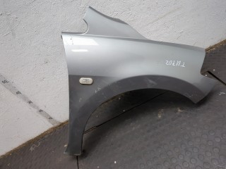 Крыло правое переднее Nissan Tiida 2004-2012
