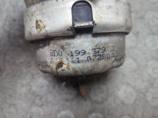 Подушка крепления двигателя, ориг. номер 8D0199379J, Volkswagen Passat 2000-2005