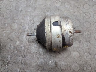Подушка крепления двигателя, ориг. номер 8D0199379J, Volkswagen Passat 2000-2005
