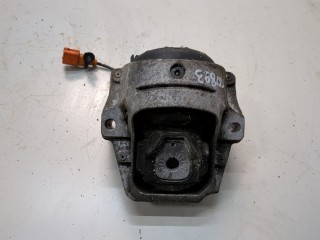 Подушка крепления двигателя Audi A4 (B8) 2007-2012