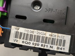Щиток приборов (приборная панель), ориг. номер 6Q0920821N, Volkswagen Polo 2001-2005