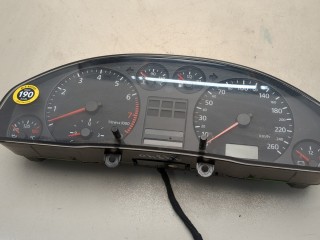 Щиток приборов (приборная панель) Audi A6 1997-2001