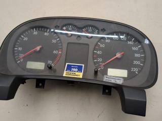 Щиток приборов (приборная панель) Volkswagen Golf 4 1997-2006