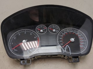 Щиток приборов (приборная панель) Ford Focus 2004-2008