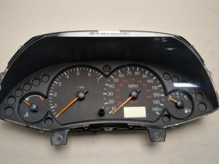 Щиток приборов (приборная панель) Ford Focus 2001-2005