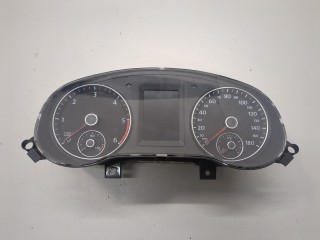 Щиток приборов (приборная панель) Volkswagen Jetta 2010-2014