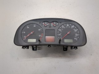 Щиток приборов (приборная панель) Volkswagen Golf 4 1997-2006