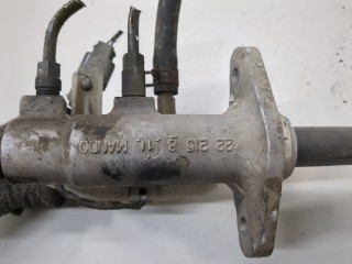 Цилиндр тормозной главный, ориг. номер 585102T500, 585112T400, KIA Optima 2010-2013